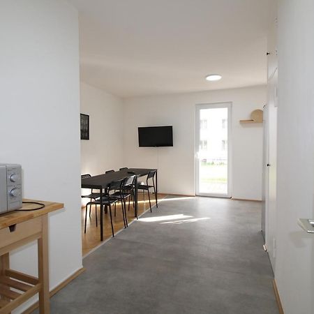 Apartmenthaus Kitzingen - Grosszuegige Wohnungen Fuer Je 6 Personen Mit Balkon Buitenkant foto