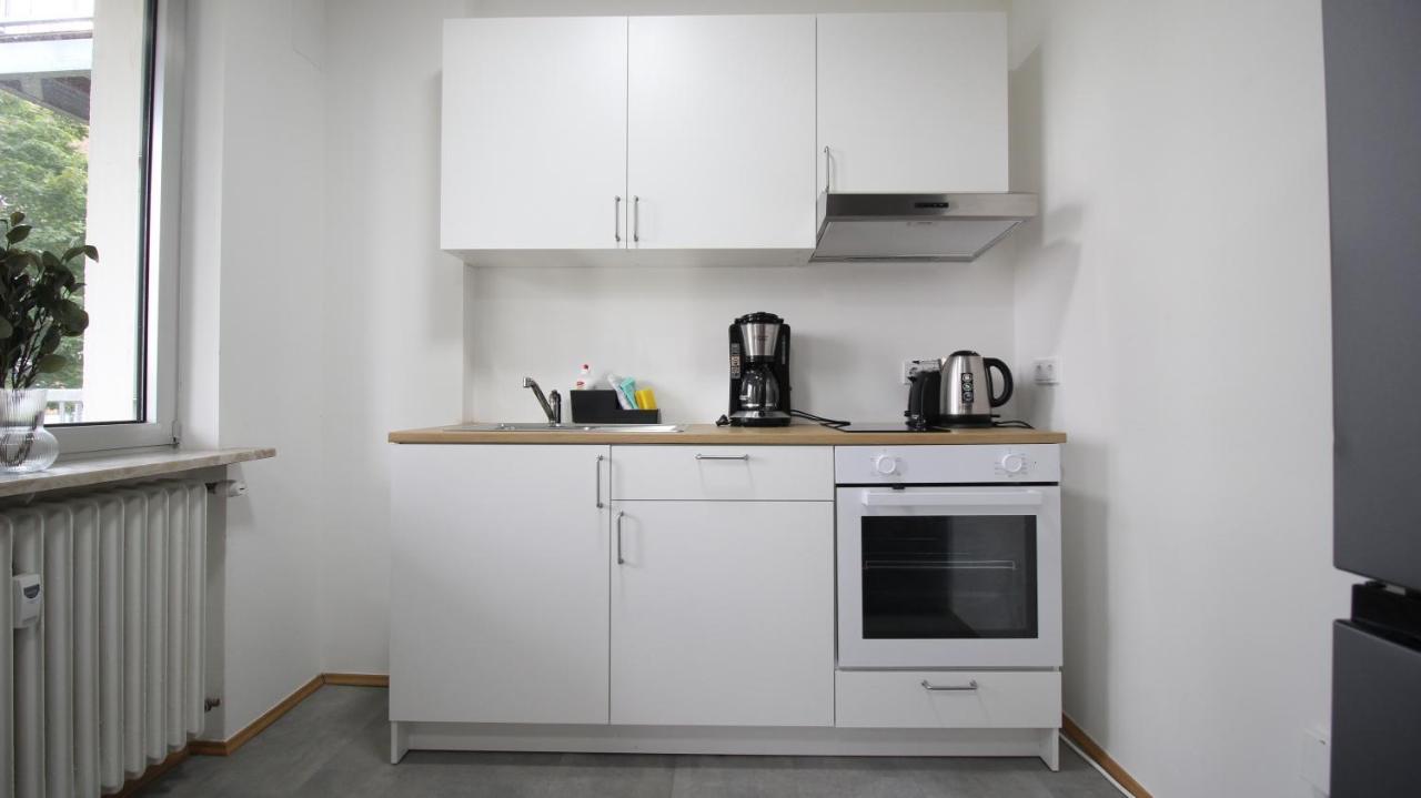 Apartmenthaus Kitzingen - Grosszuegige Wohnungen Fuer Je 6 Personen Mit Balkon Buitenkant foto